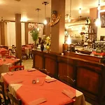 ホテル Danubio