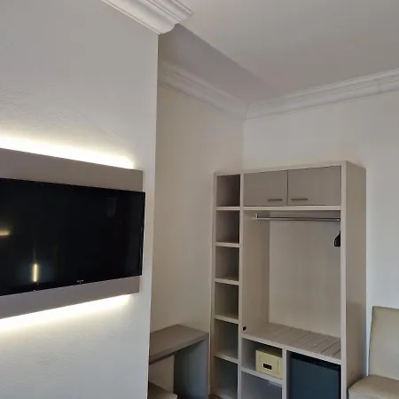 达奴比奥酒店 酒店 3*