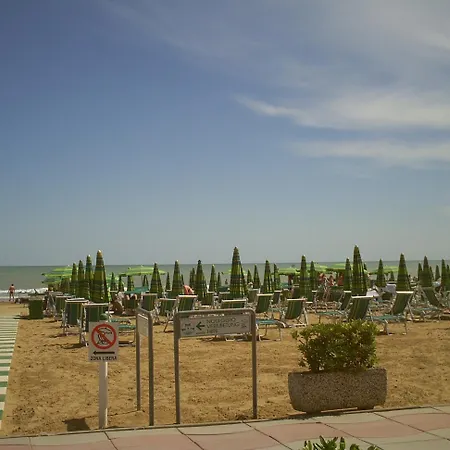 Szálloda Danubio Lido di Jesolo